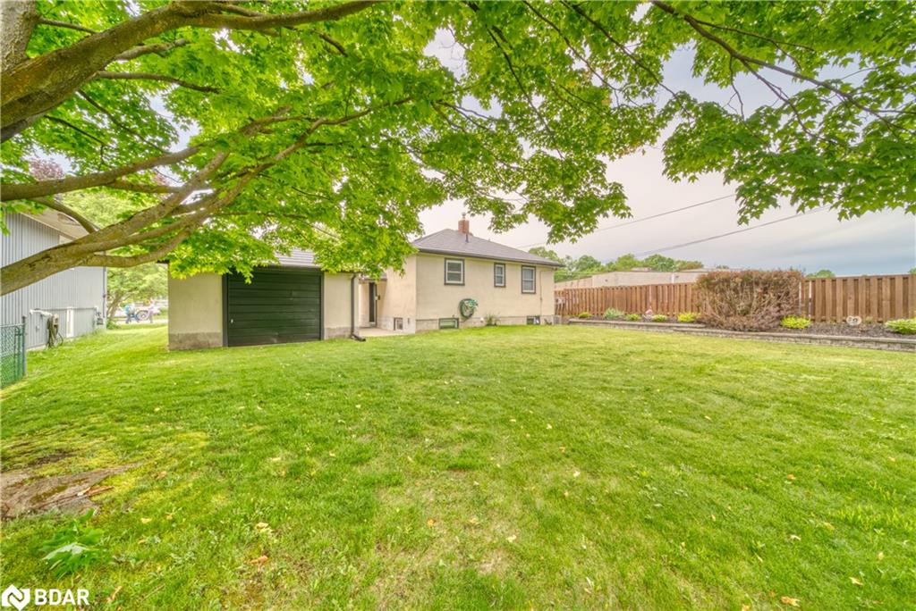 380 PARKHURST Crescent, Orillia, Ontario, Canada