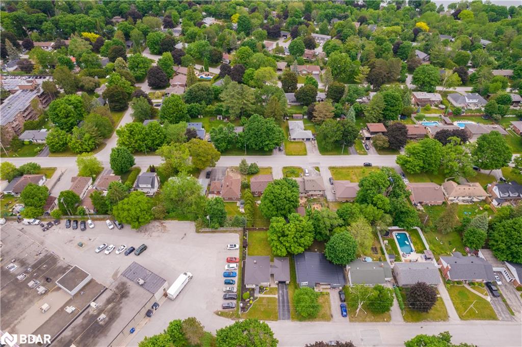 380 PARKHURST Crescent, Orillia, Ontario, Canada