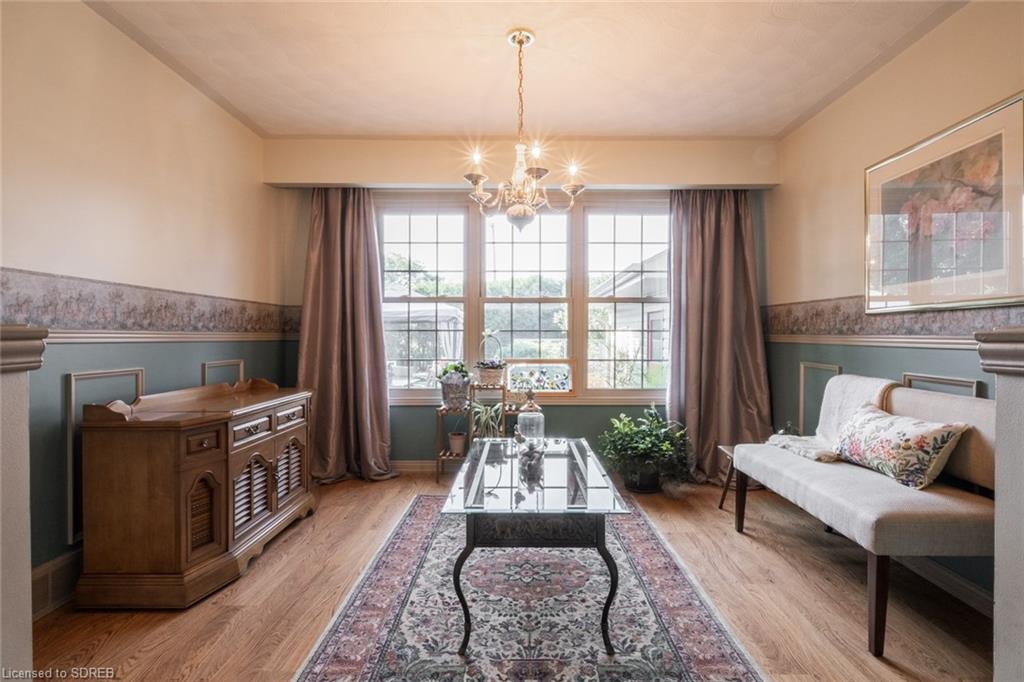 4 DOUGLAS Avenue, Simcoe, Ontario, Canada