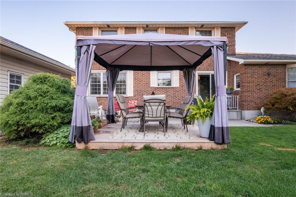 4 DOUGLAS Avenue, Simcoe, Ontario, Canada