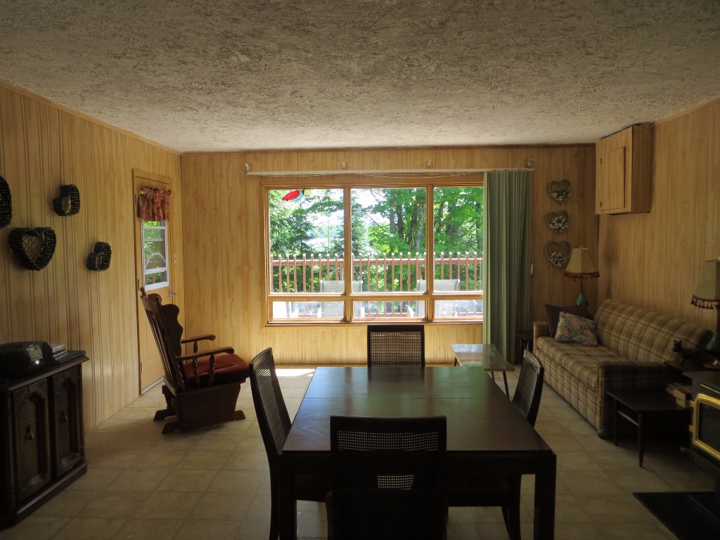 1377 DARDANELLES RD, Haliburton, Ontario, Canada