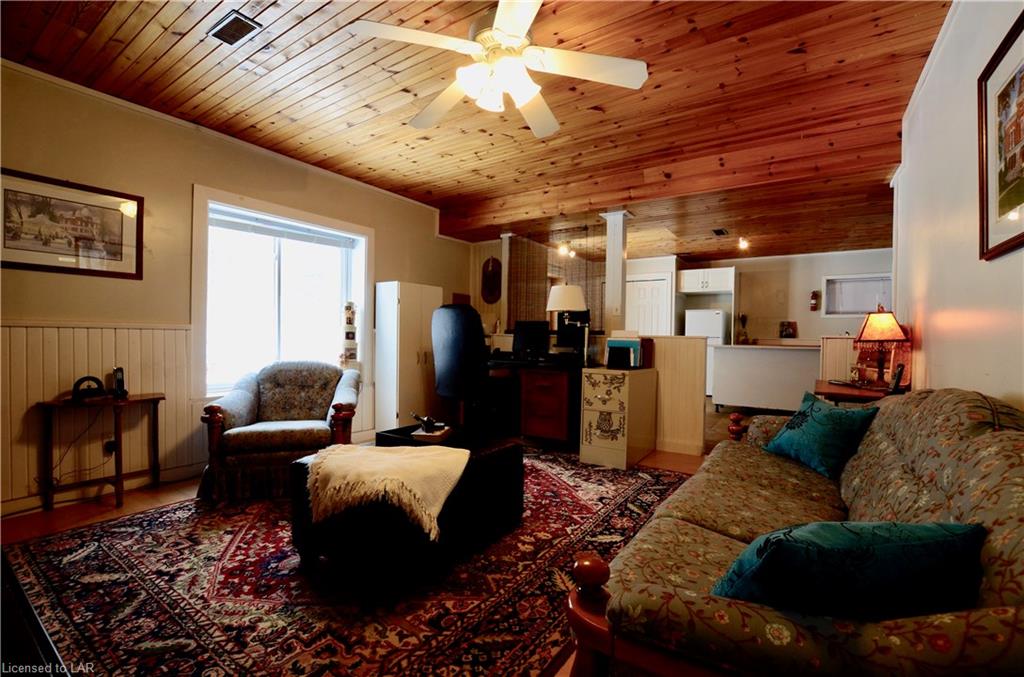 1044 WAMPUM Road, Haliburton, Ontario, Canada