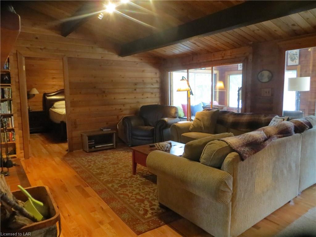 1761 WENONA LAKE Road, Haliburton, Ontario, Canada