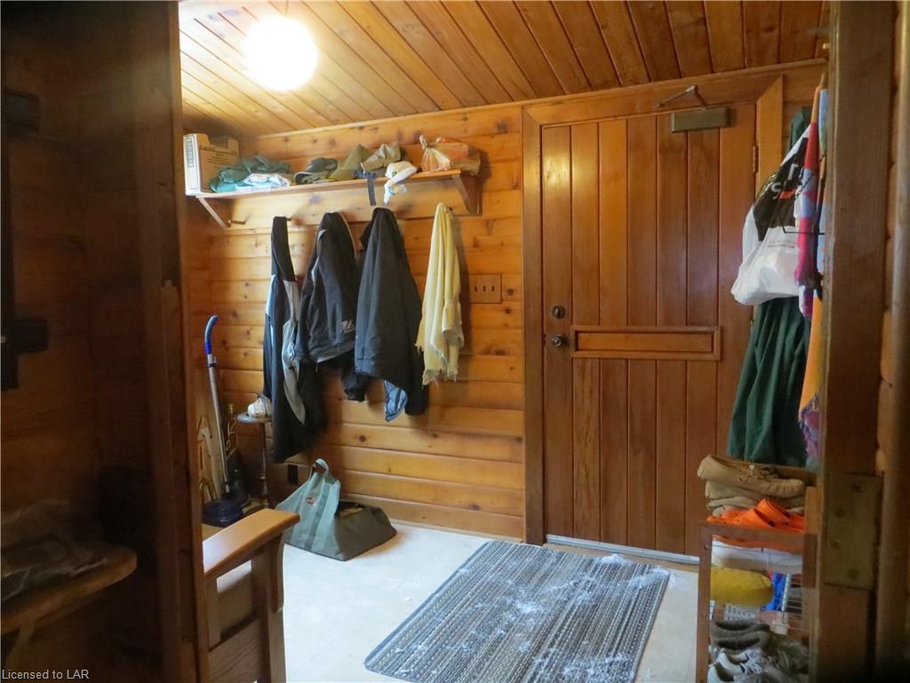 1761 WENONA LAKE Road, Haliburton, Ontario, Canada