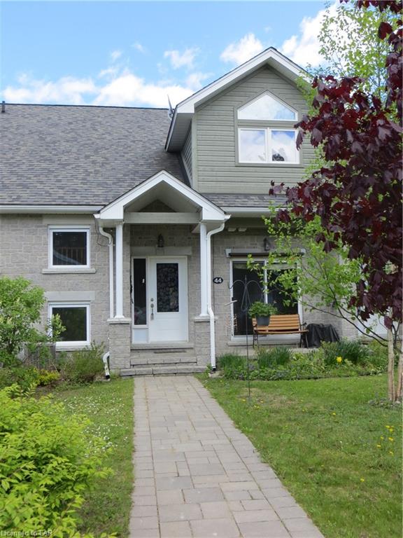 44 WEBB Circle, Haliburton, Ontario, Canada