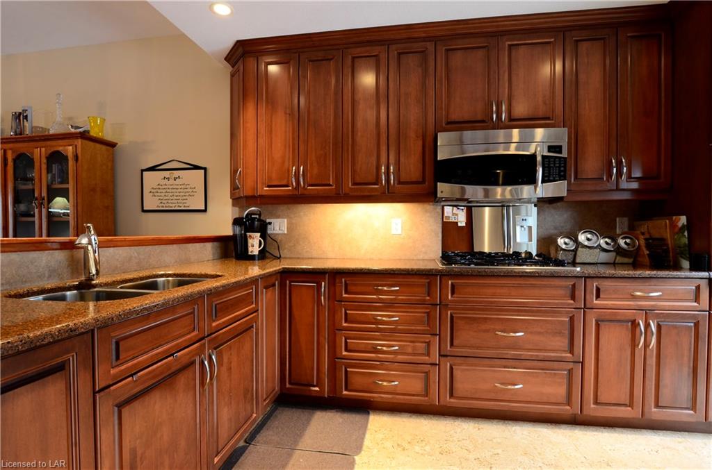 44 WEBB Circle, Haliburton, Ontario, Canada