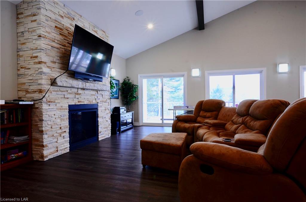 44 WEBB Circle, Haliburton, Ontario, Canada