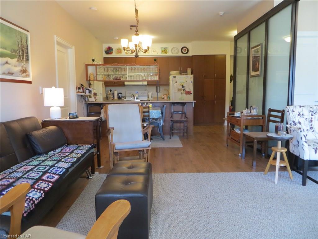 1 PARK Street Unit# 204, Haliburton, Ontario, Canada