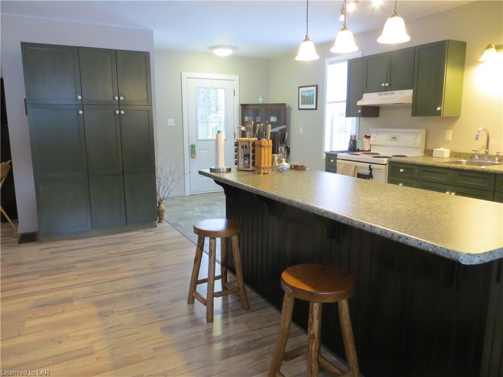 7 SPARROW Road, Burnt River, Ontario, Canada