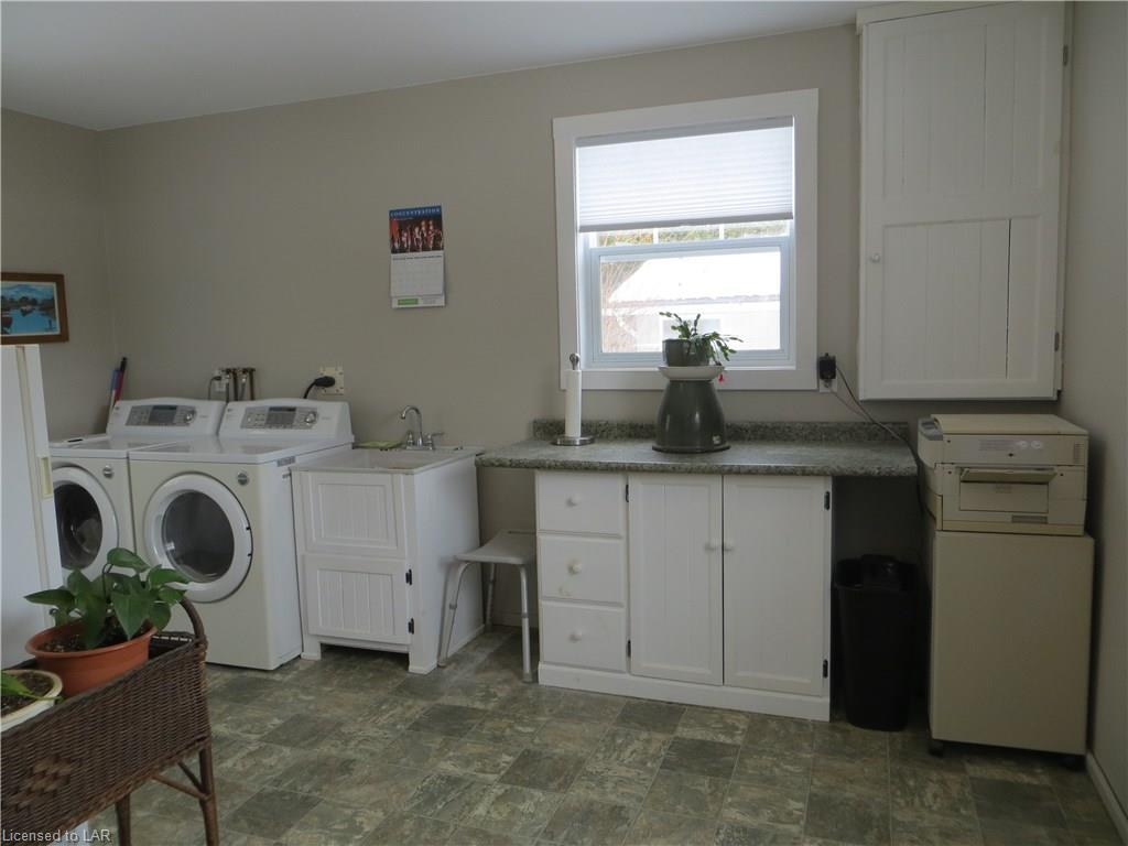 7 SPARROW Road, Burnt River, Ontario, Canada