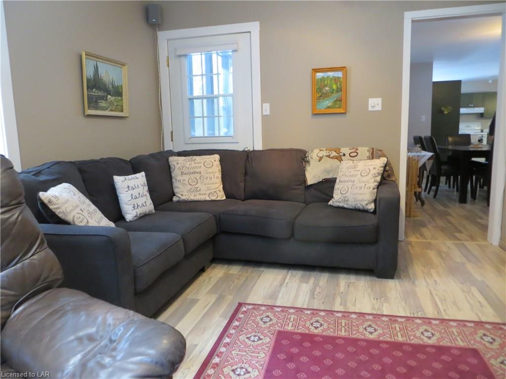 7 SPARROW Road, Burnt River, Ontario, Canada