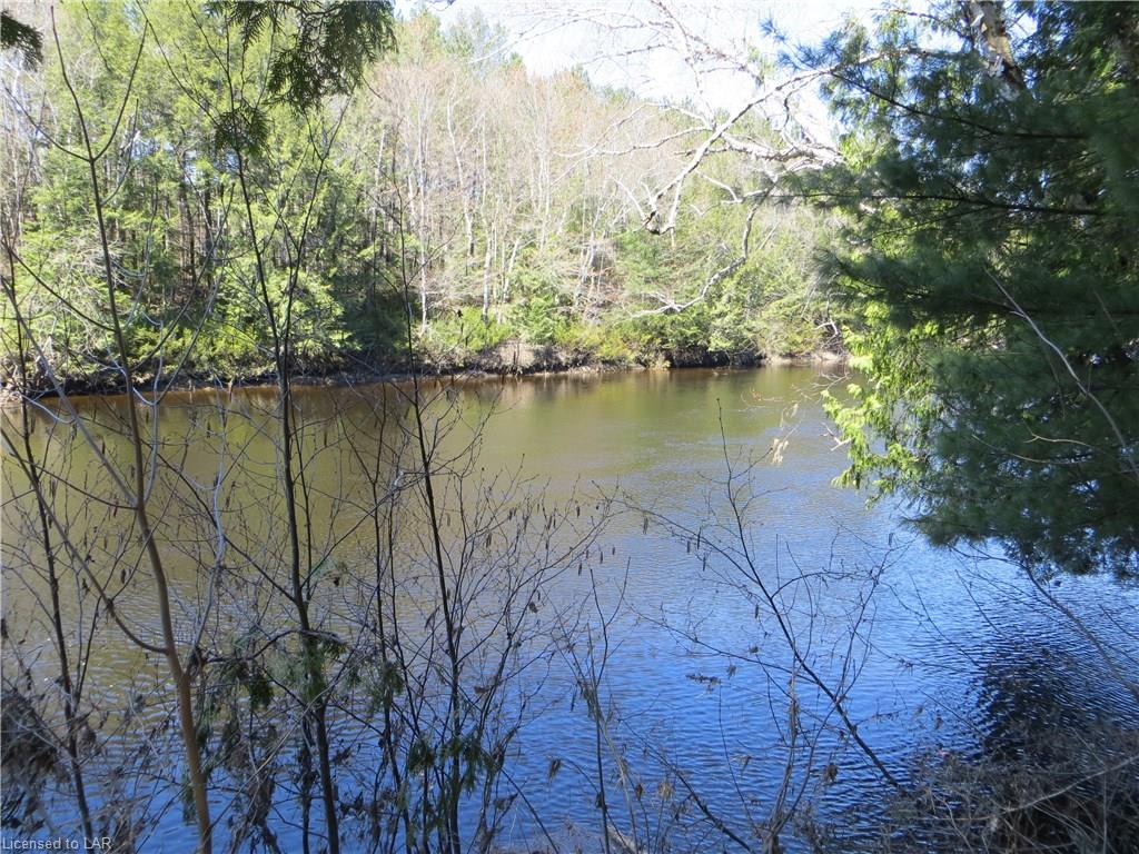 7 SPARROW Road, Burnt River, Ontario, Canada