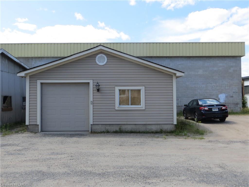 7 DYSART Avenue, Haliburton, Ontario, Canada