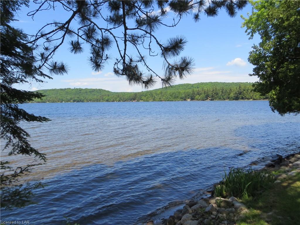 1090 FRY Lane, Algonquin Highlands, Ontario, Canada