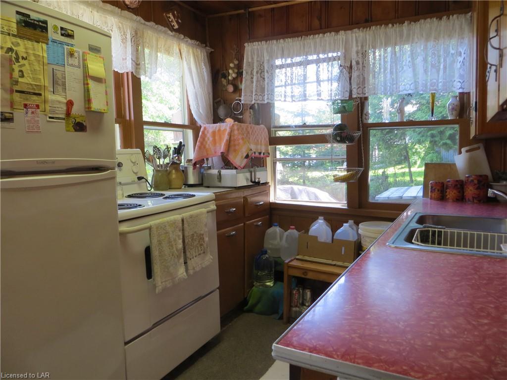 1090 FRY Lane, Algonquin Highlands, Ontario, Canada