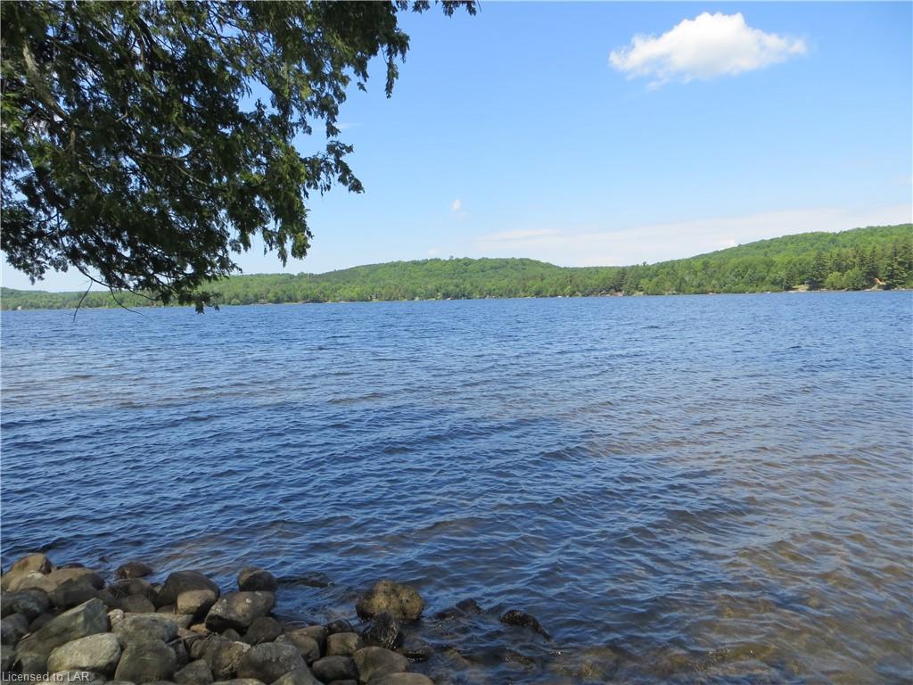 1090 FRY Lane, Algonquin Highlands, Ontario, Canada