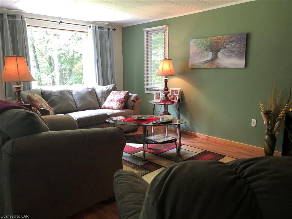 12 EASTERN Avenue, Haliburton, Ontario, Canada