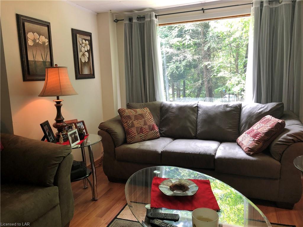 12 EASTERN Avenue, Haliburton, Ontario, Canada