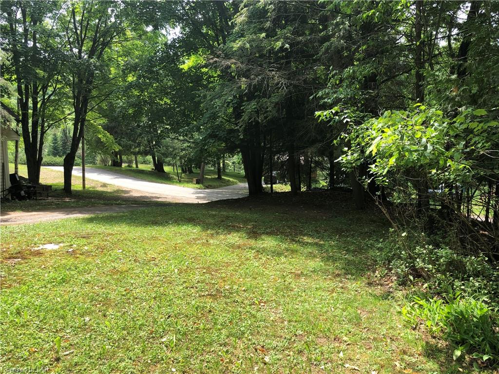 12 EASTERN Avenue, Haliburton, Ontario, Canada