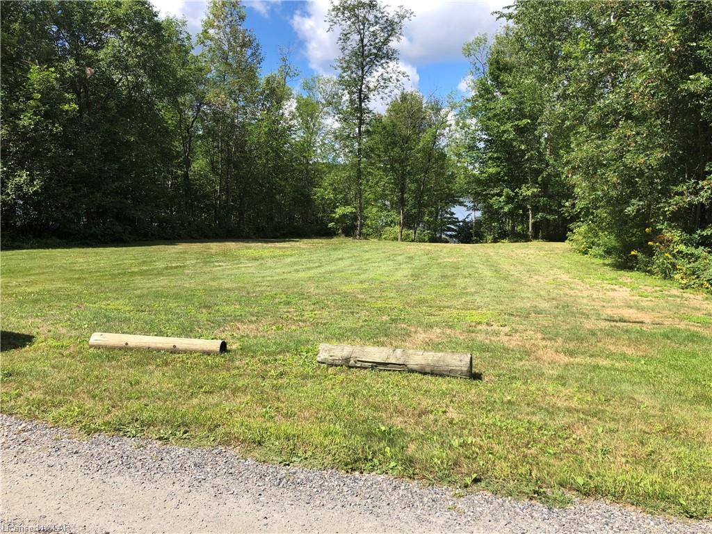 STEEPLECHASE Drive, Haliburton, Ontario, Canada