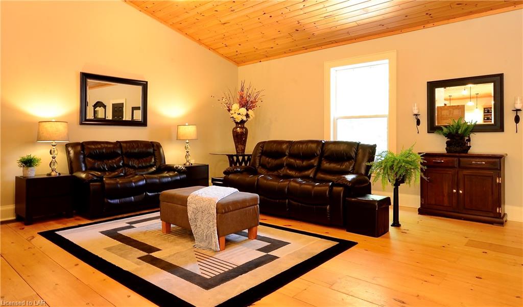1203 CALICO Road, Haliburton, Ontario, Canada