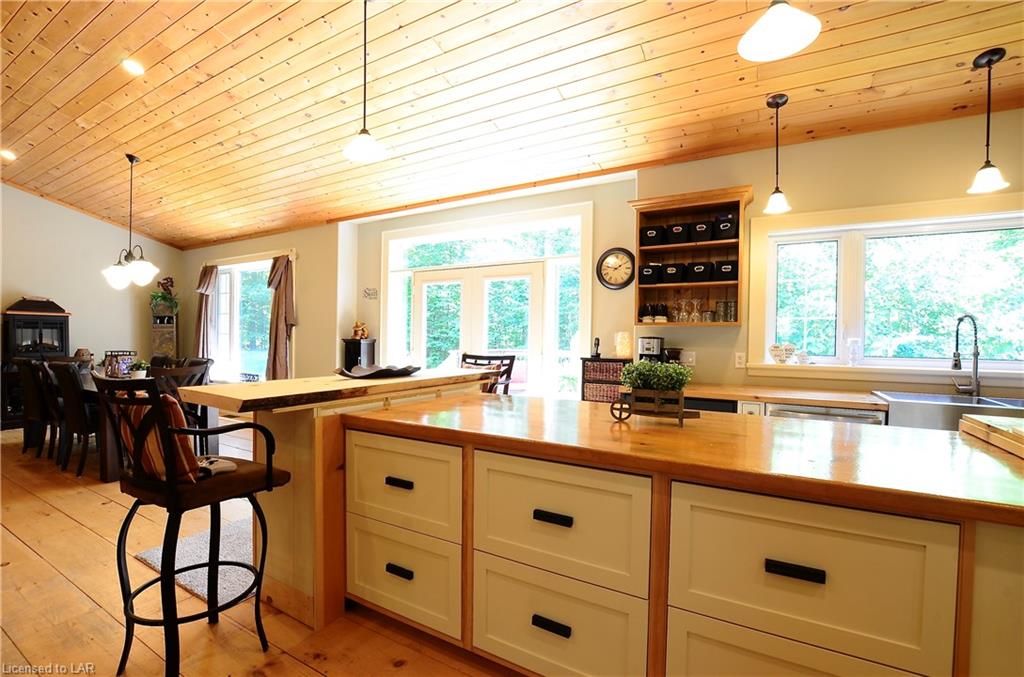 1203 CALICO Road, Haliburton, Ontario, Canada