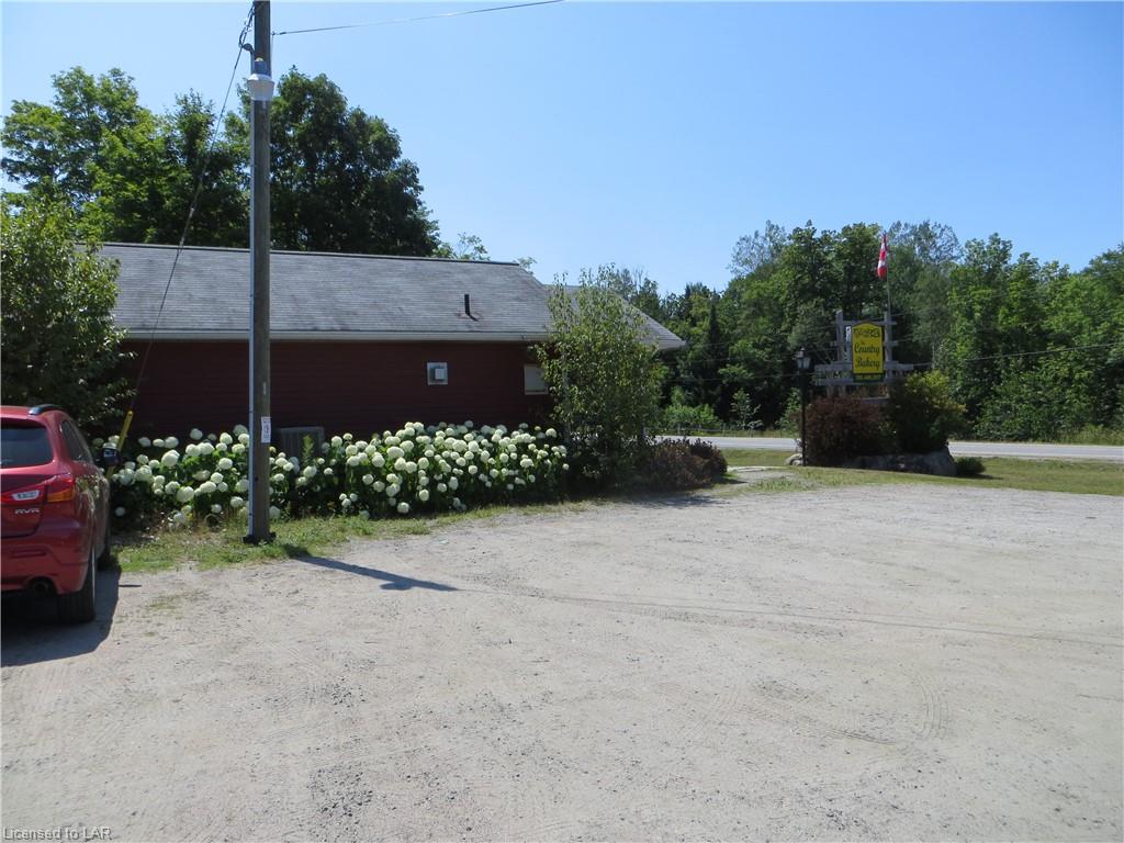 9996 HIGHWAY 118, Carnarvon, Ontario, Canada
