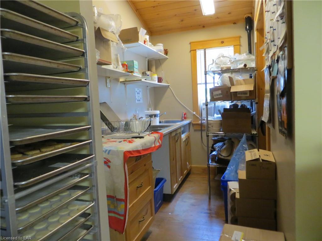 9996 HIGHWAY 118, Carnarvon, Ontario, Canada