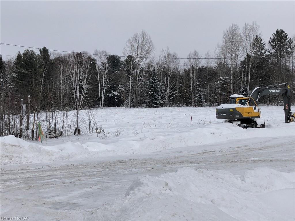 9996 HIGHWAY 118, Carnarvon, Ontario, Canada