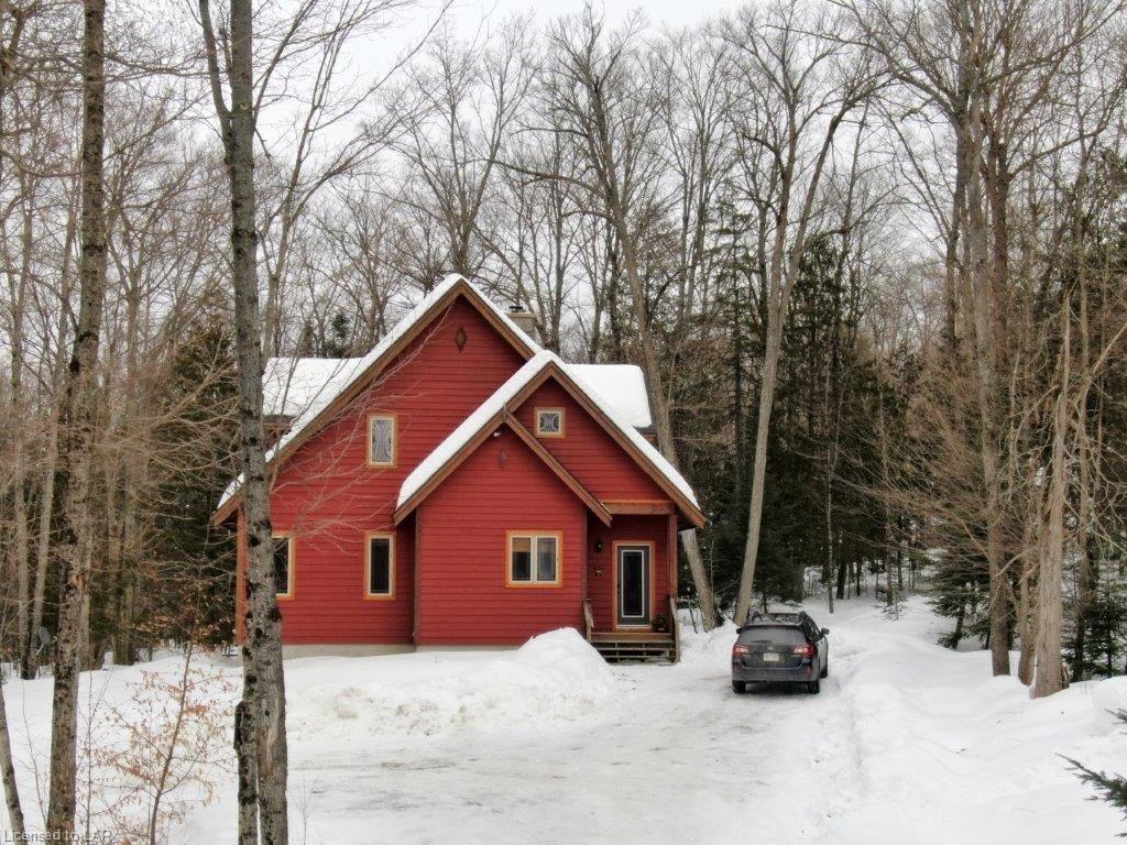 1034 SKI RIDGE Trail, Eagle Lake Village, Ontario, Canada