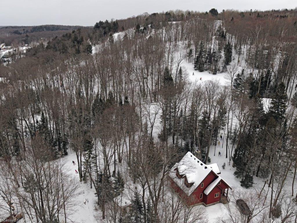 1034 SKI RIDGE Trail, Eagle Lake Village, Ontario, Canada