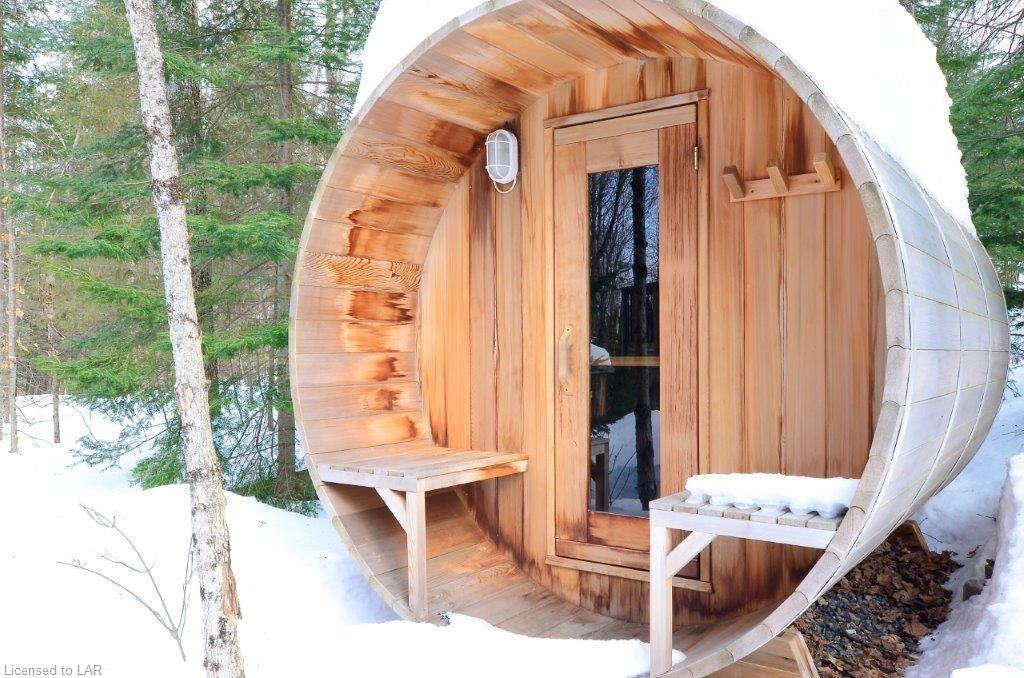 1034 SKI RIDGE Trail, Eagle Lake Village, Ontario, Canada
