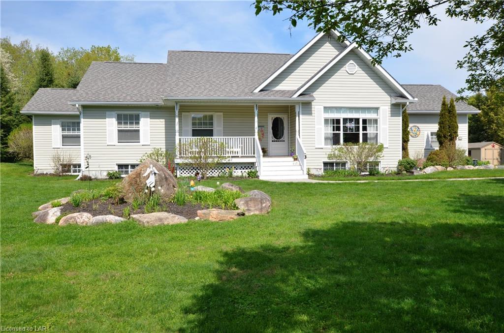 51 HALBIEM Crescent, Haliburton, Ontario, Canada