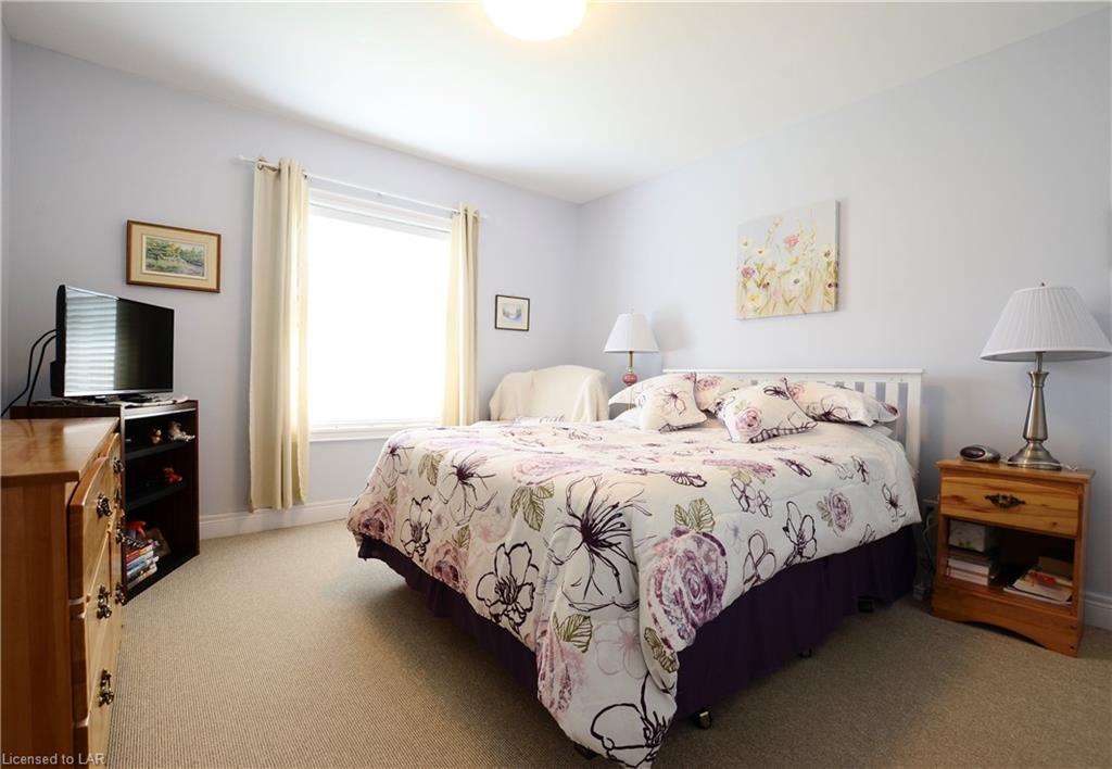 51 HALBIEM Crescent, Haliburton, Ontario, Canada