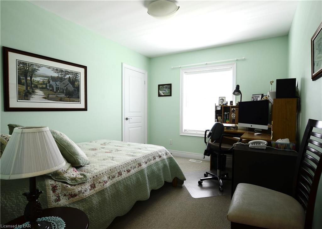 51 HALBIEM Crescent, Haliburton, Ontario, Canada
