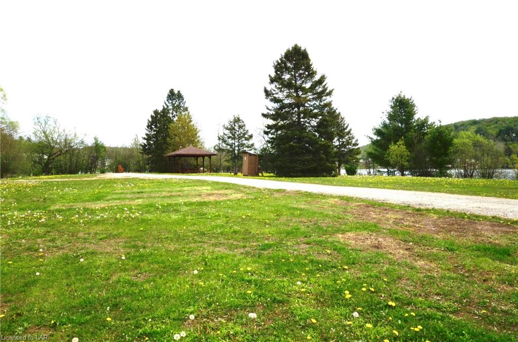 51 HALBIEM Crescent, Haliburton, Ontario, Canada