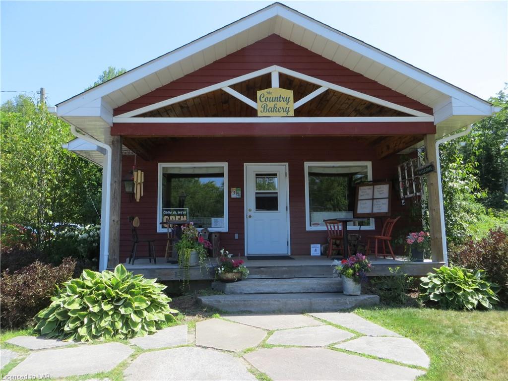 9996 HIGHWAY 118, Carnarvon, Ontario, Canada