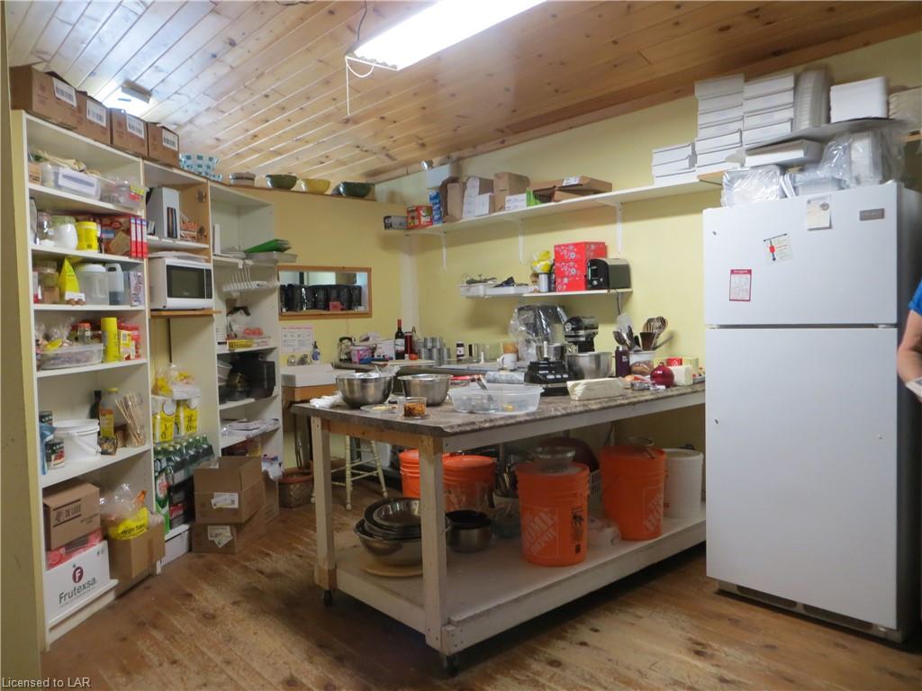 9996 HIGHWAY 118, Carnarvon, Ontario, Canada