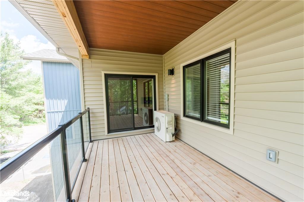 75 WALLINGS Way Unit# 301, Haliburton, Ontario, Canada