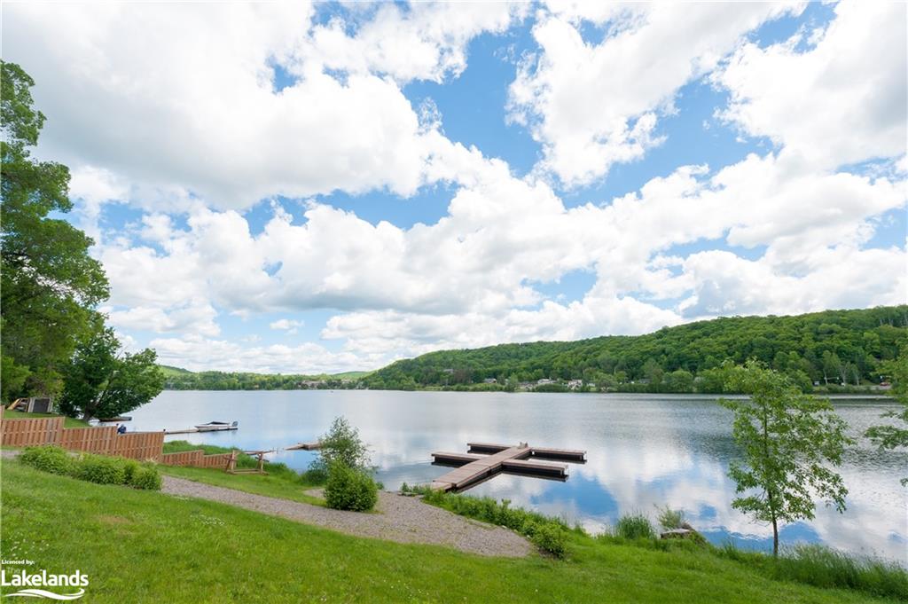 75 WALLINGS Way Unit# 301, Haliburton, Ontario, Canada