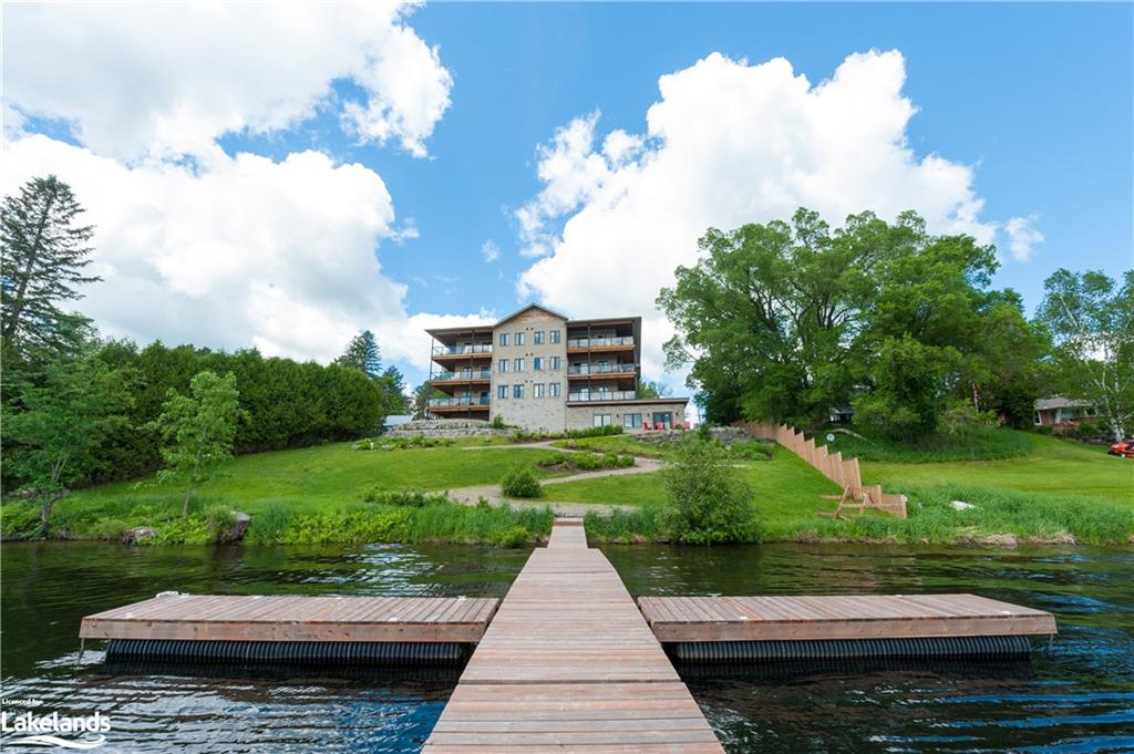 75 WALLINGS Way Unit# 301, Haliburton, Ontario, Canada