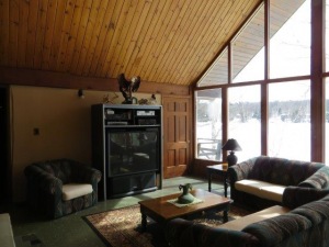 2017 Watts Road, Haliburton, Ontario, Canada