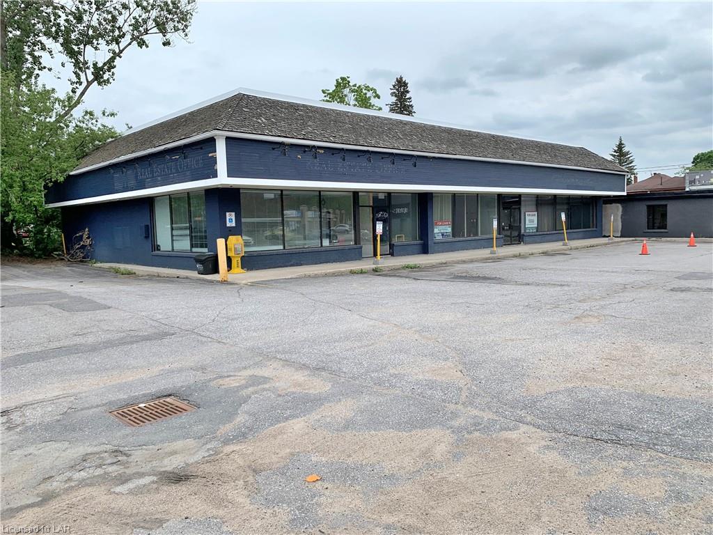 205 MANITOBA Street Unit# 2, Bracebridge, Ontario, Canada
