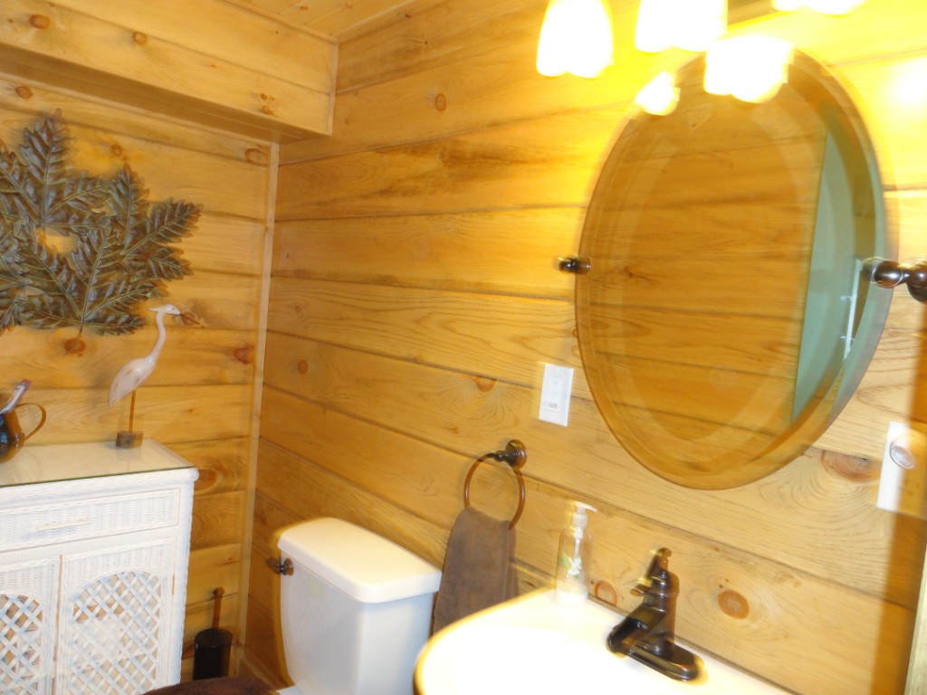 95 CAMP LANE, Madoc, Ontario, Canada