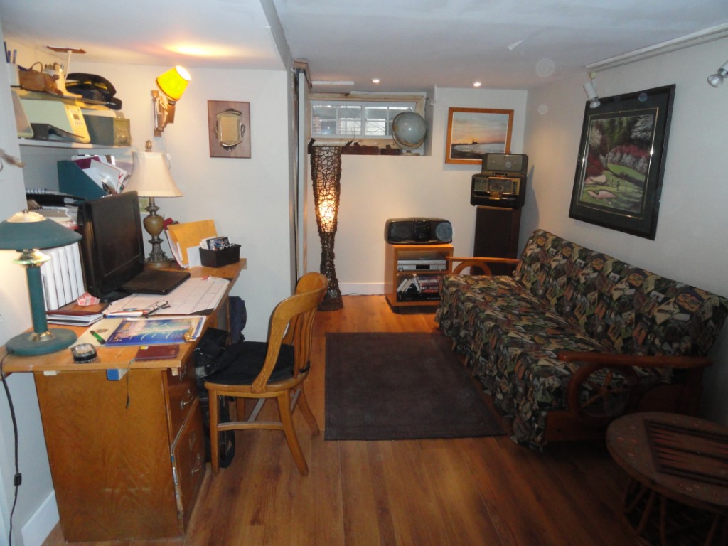 148 WILLIAM ST, Belleville Ontario, Canada