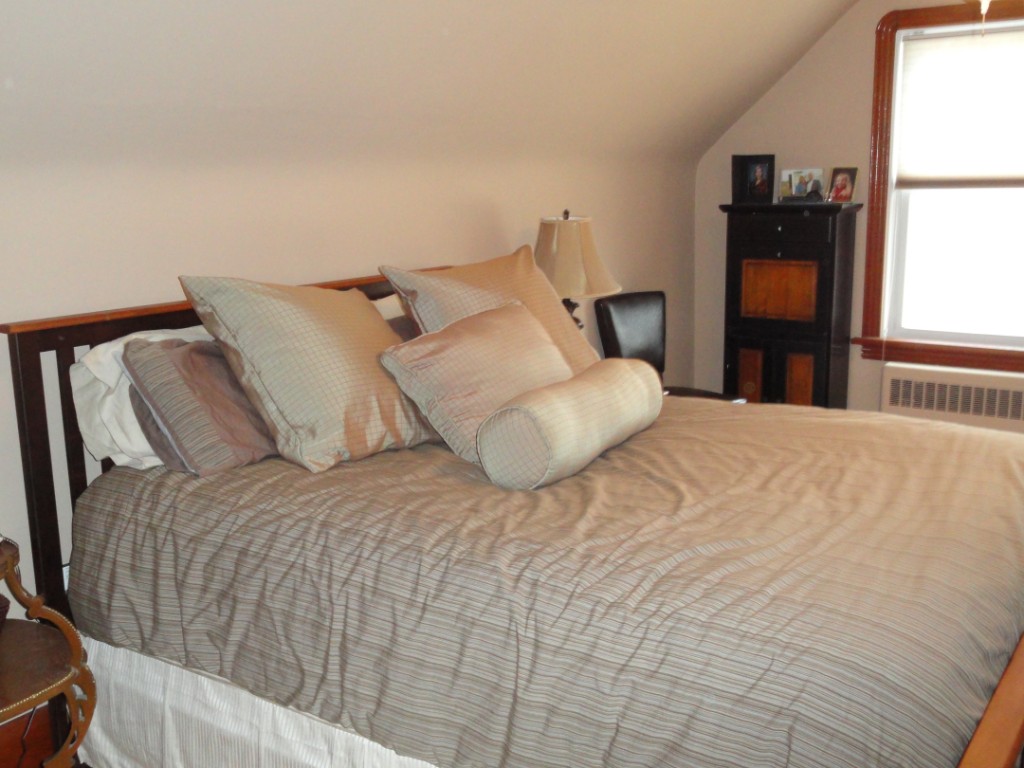 38 LEWIS ST, Belleville, Ontario, Canada