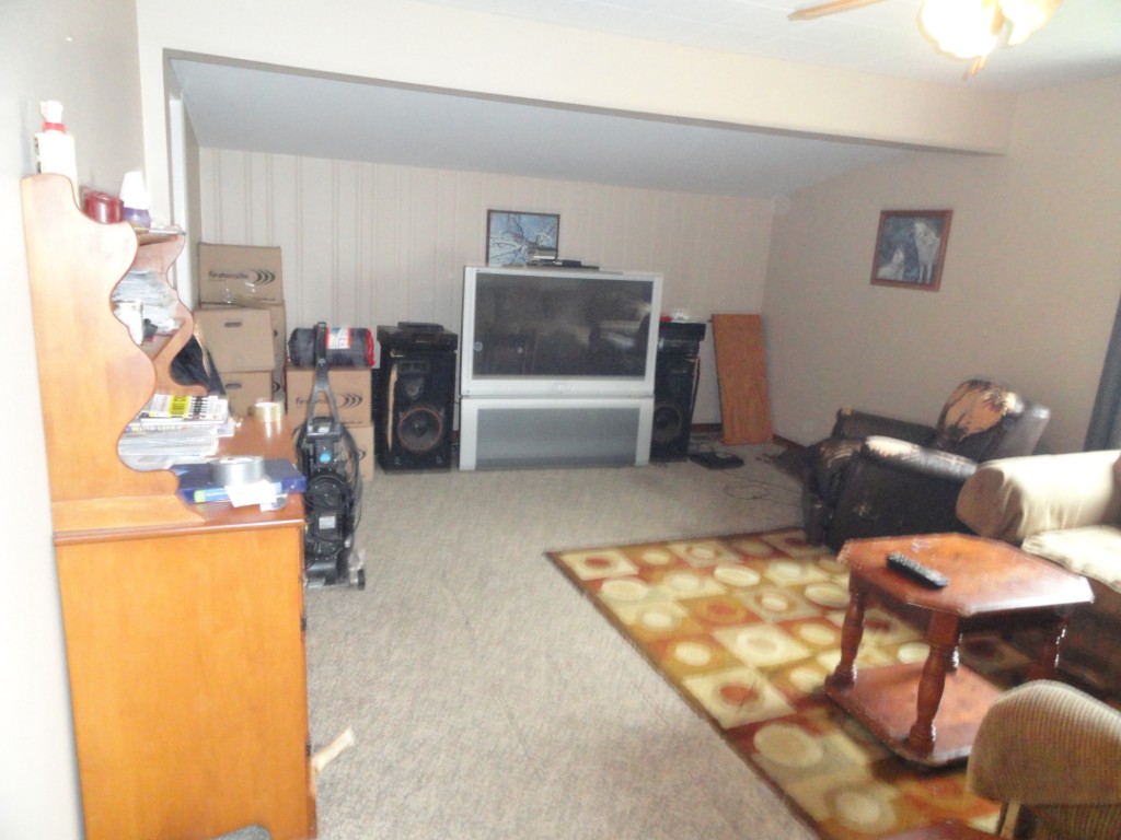 11861 LOYALIST PKWY, Hallowell, Ontario, Canada