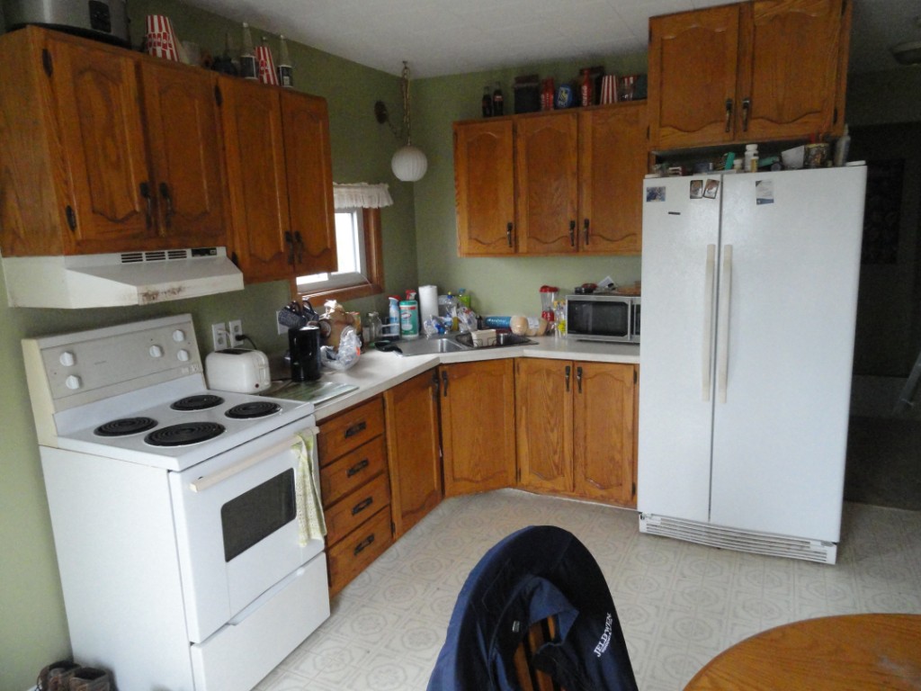 11861 LOYALIST PKWY, Hallowell, Ontario, Canada