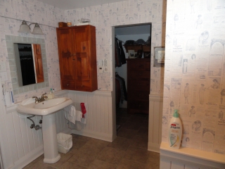 236 MACDONALD AVE, Belleville, Ontario, Canada