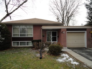 15 LEE AVE, Belleville, Ontario, Canada